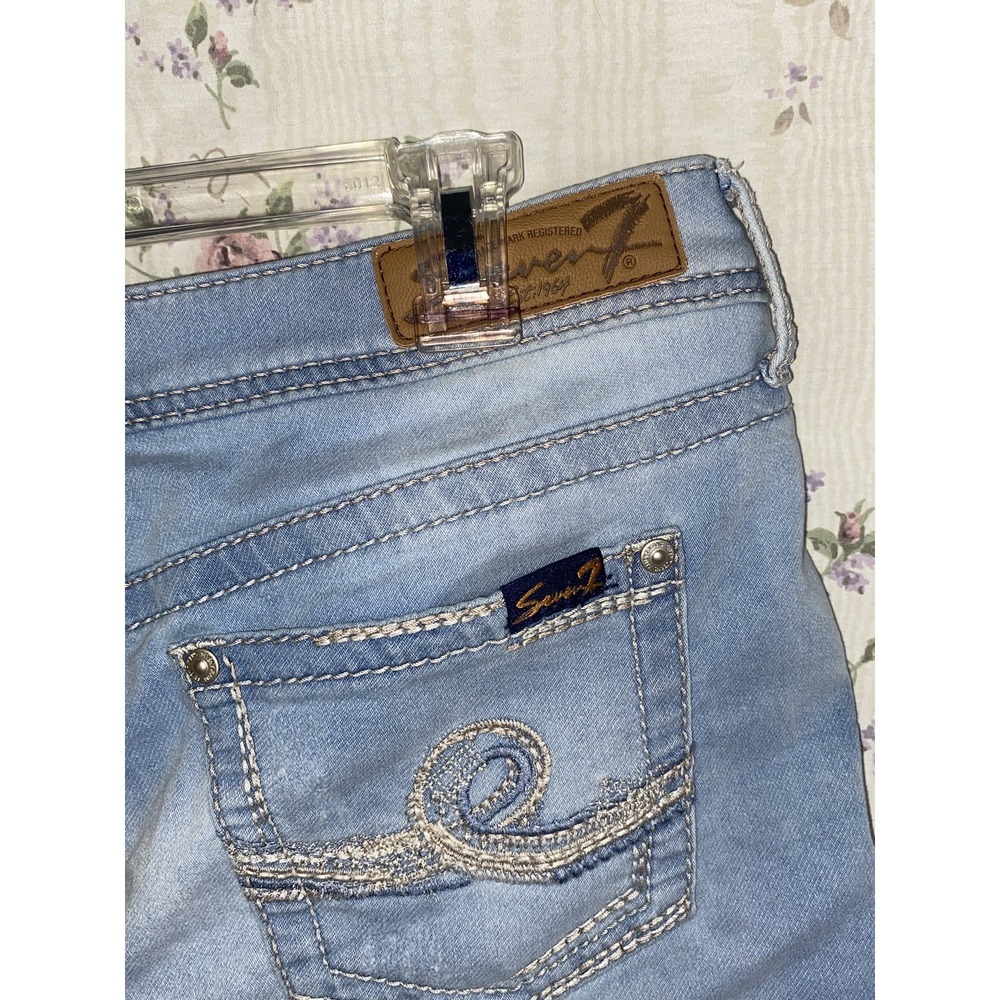Seven 7 Womens 8 Denim Light Wash Faded Distressed Embelished Pockets Shorts - Picture 4 of 7